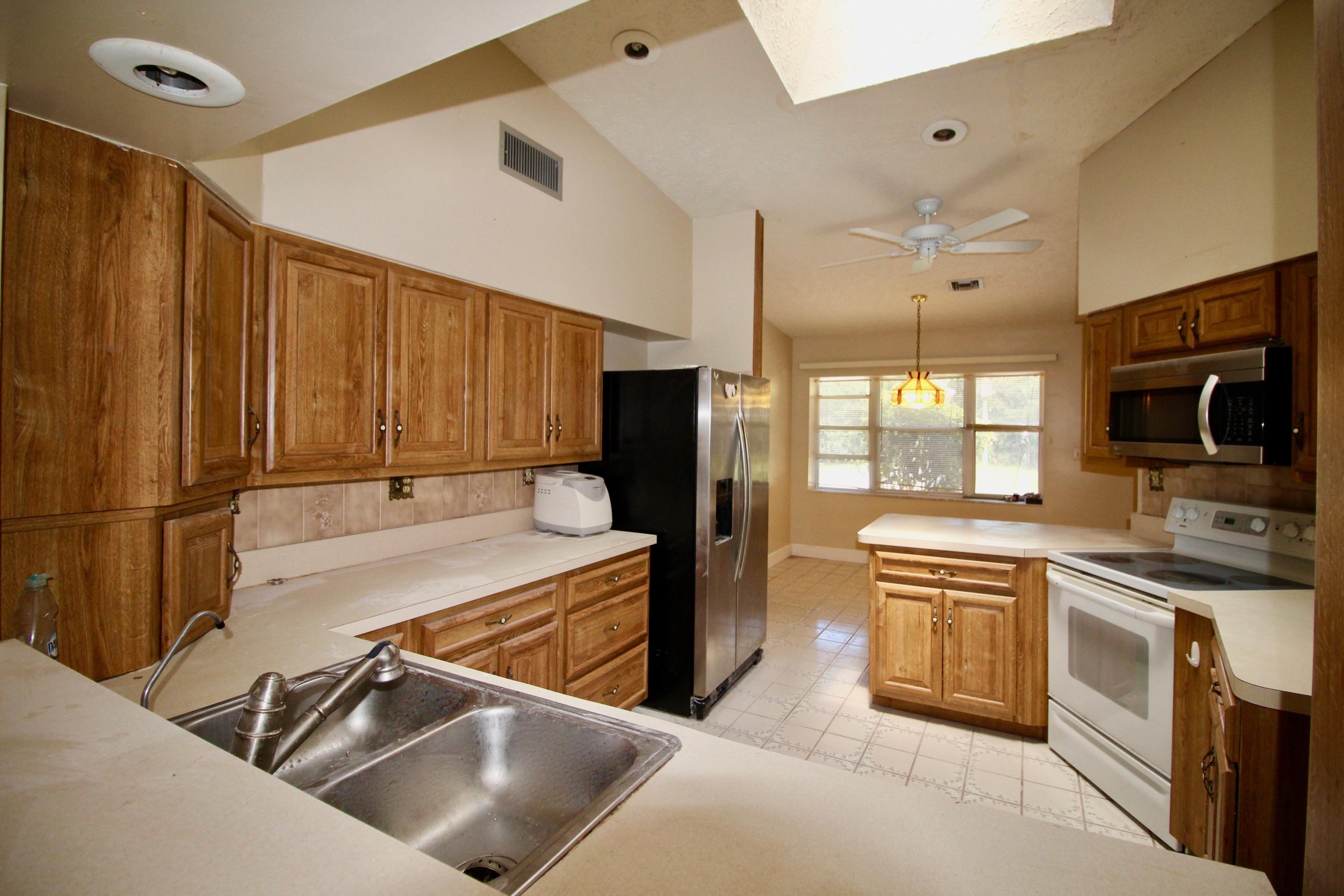 901 Campbell Road Fort Pierce, FL 34945 - Photo 8 of 23 IMG_7084