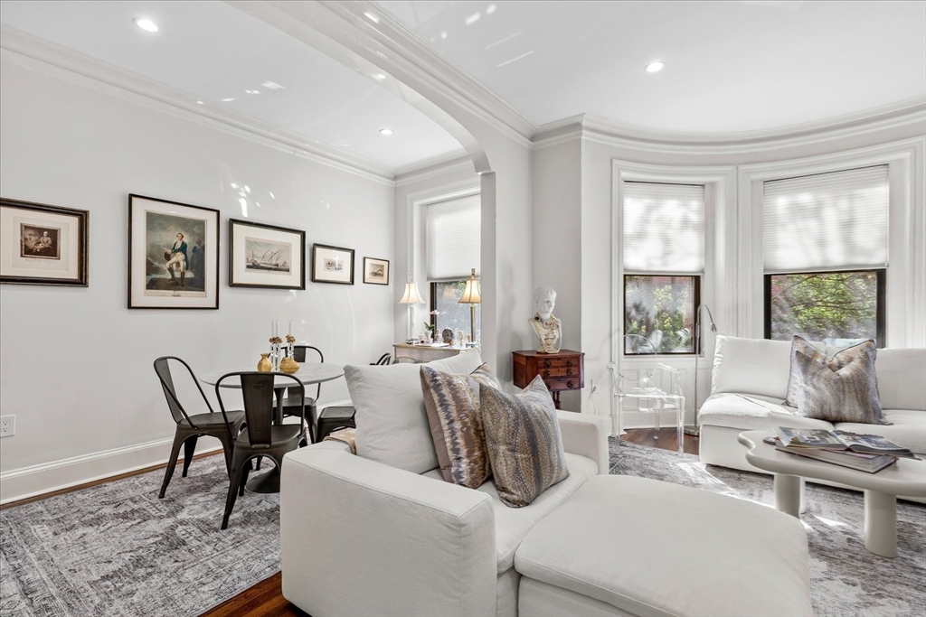 95 St Botolph Street, Unit 2 Boston, MA 02116 - Photo 5 of 39