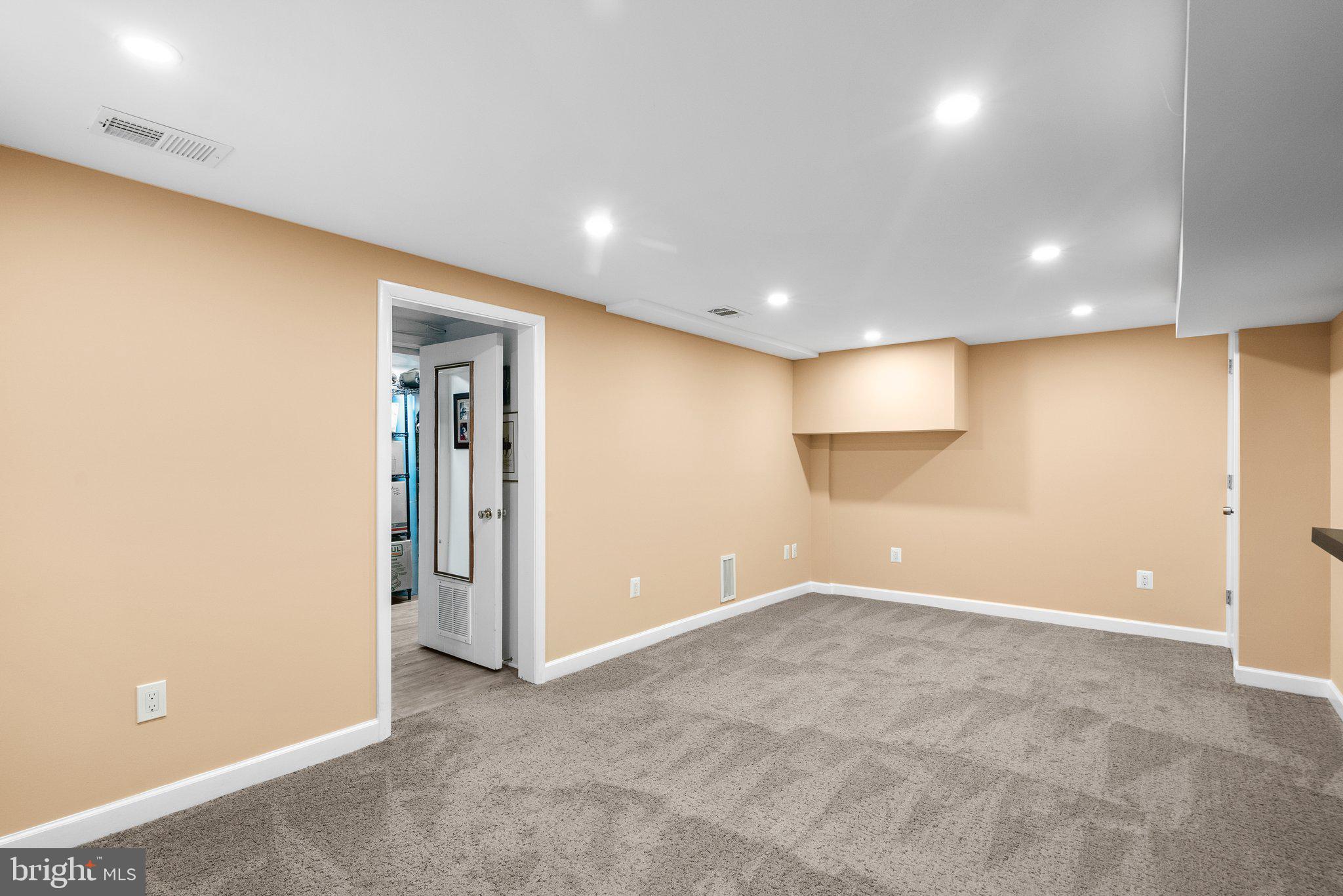 2710 Harmon Road Silver Spring, MD 20902 - Photo 21 of 34