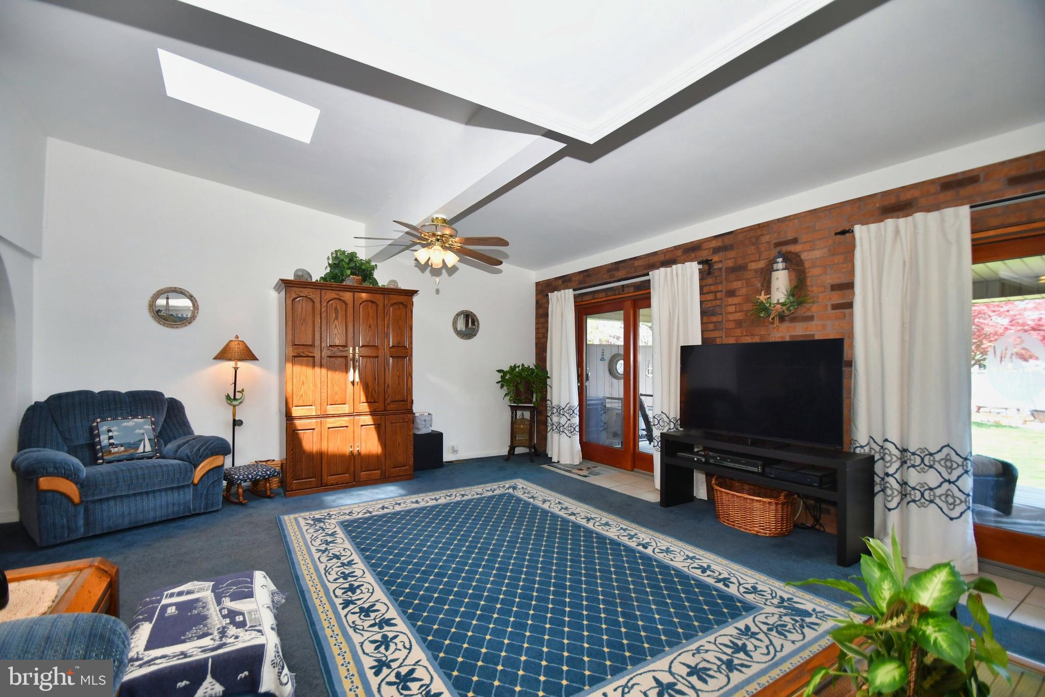 1143 Seneca Road Baltimore, MD 21220 - Photo 45 of 80 Master House Living Room