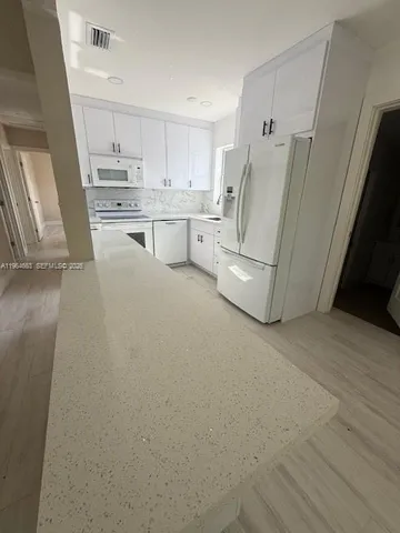 $2,700 | 4600 Southwest 33rd Drive, Unit 4600, West Park, FL 33023