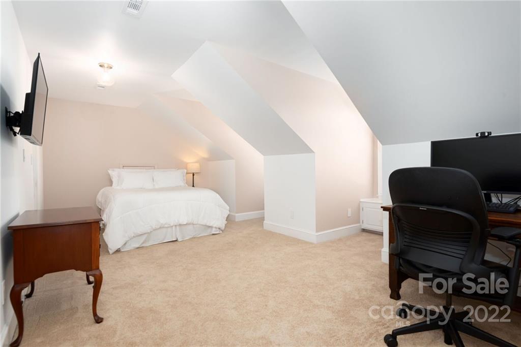 3100 Foxridge Road Charlotte, NC 28226 - Photo 23 of 43 Gallery Image 23