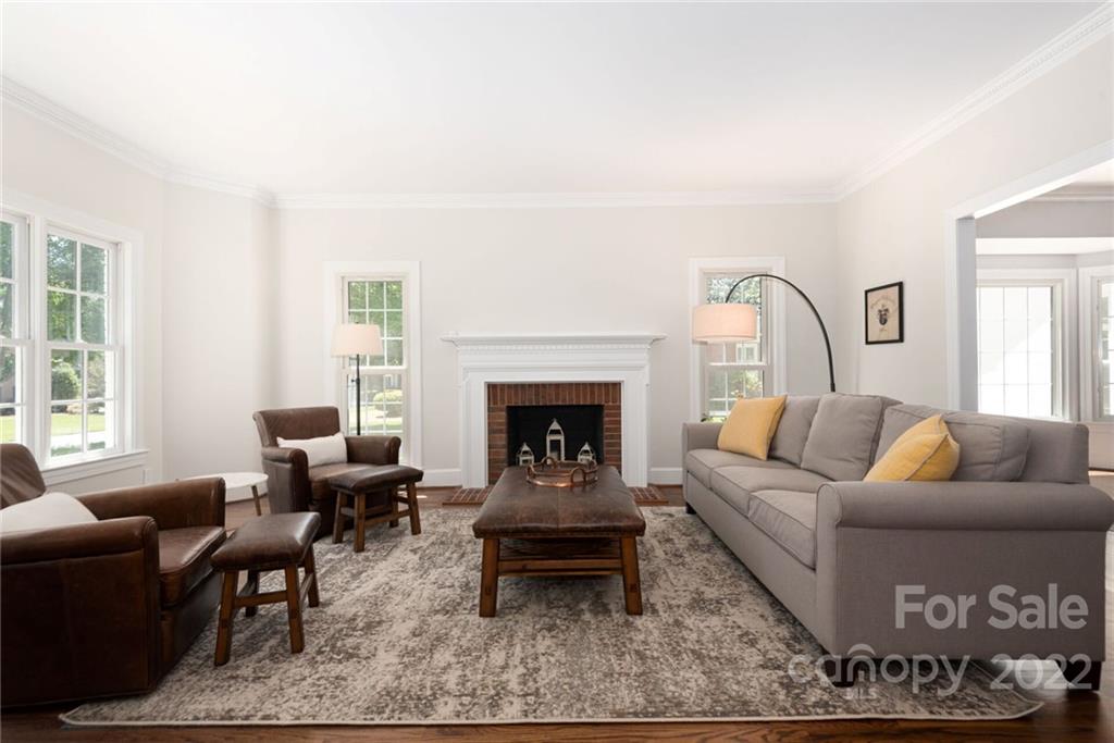 3100 Foxridge Road Charlotte, NC 28226 - Photo 6 of 43 Gallery Image 6
