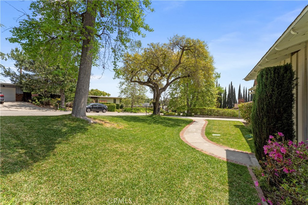 461 Crestvale Drive Sierra Madre, CA 91024 - Photo 3 of 49