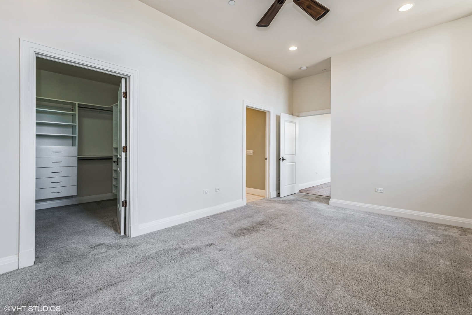 1041 Ridge Road, Unit 303 Wilmette, IL 60091 - Photo 12 of 23 Gallery Image 12