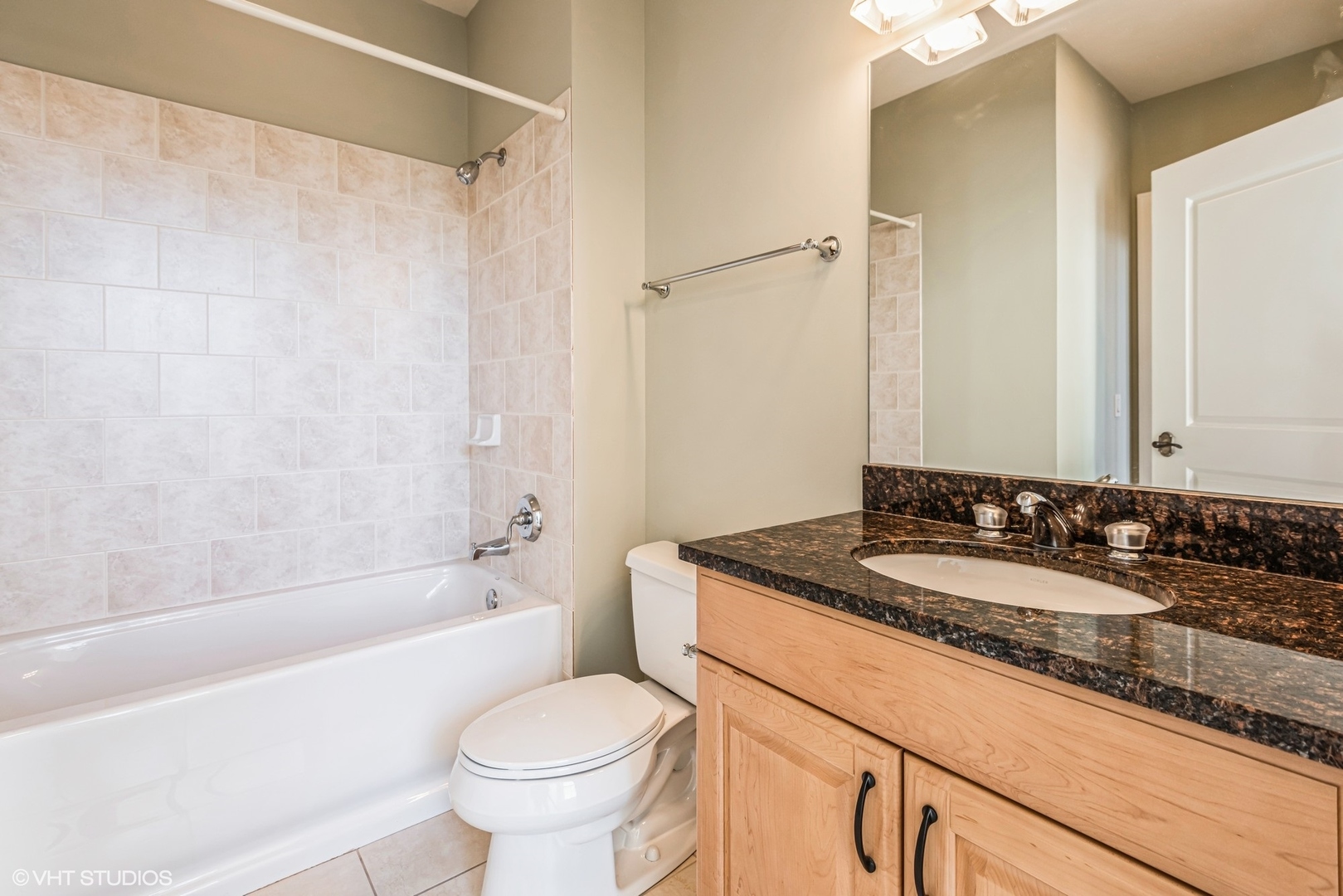 1041 Ridge Road, Unit 303 Wilmette, IL 60091 - Photo 18 of 23 Gallery Image 18