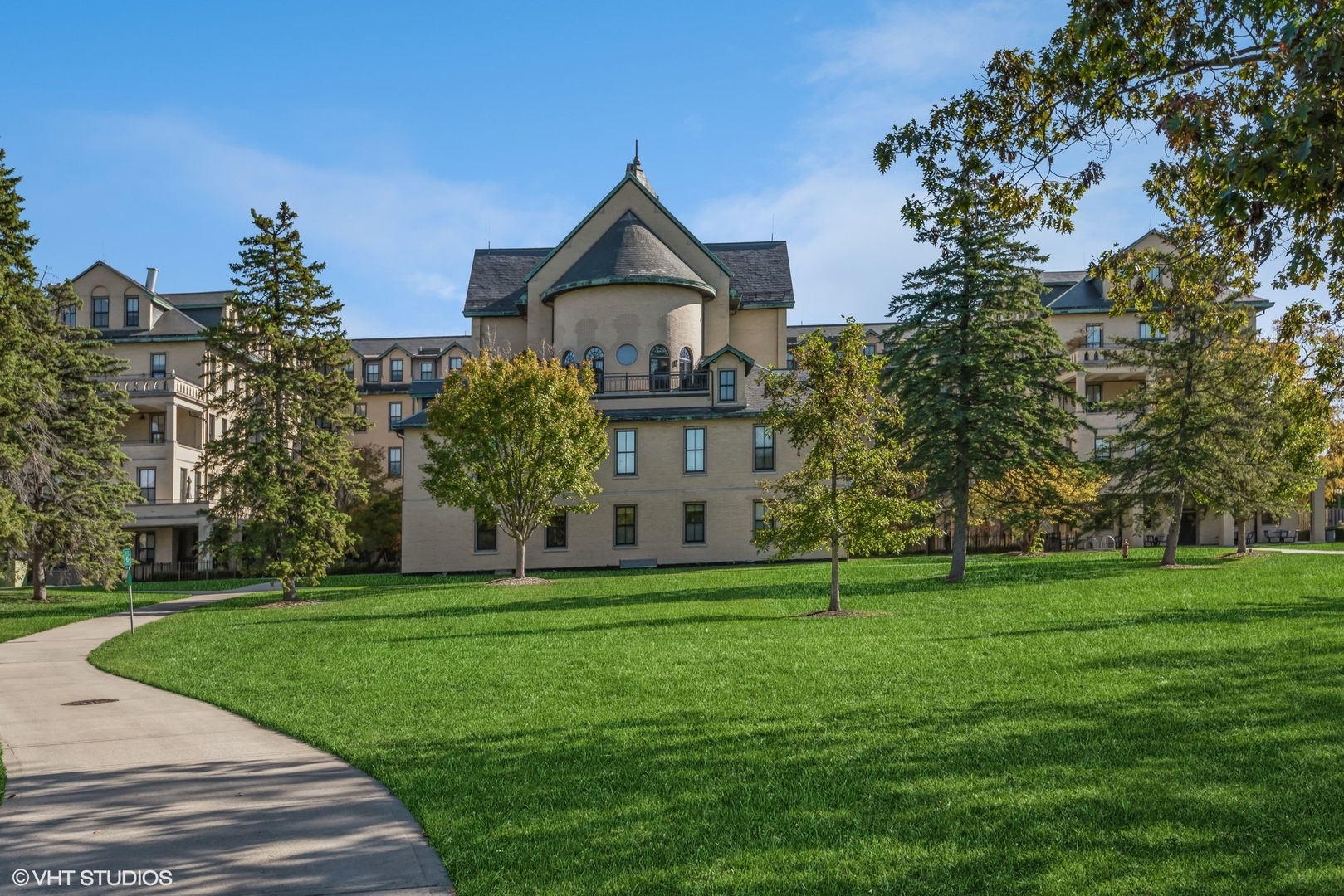 1041 Ridge Road, Unit 303 Wilmette, IL 60091 - Photo 19 of 23 Gallery Image 19
