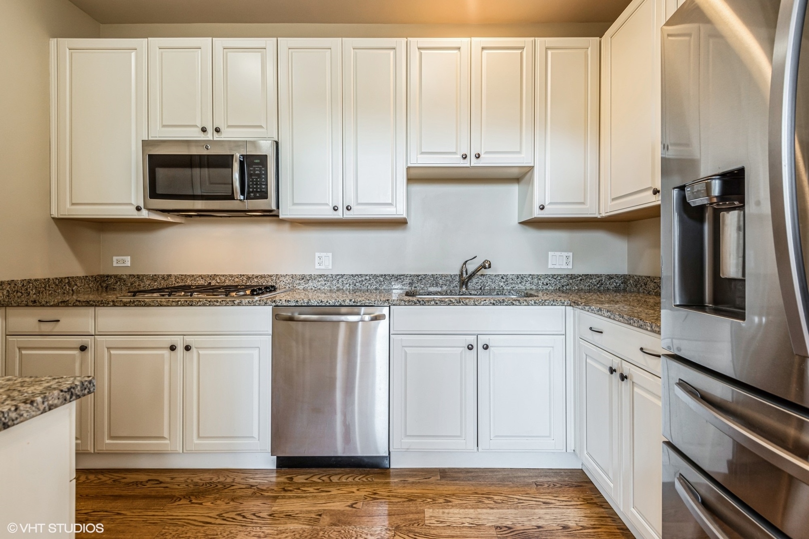 1041 Ridge Road, Unit 303 Wilmette, IL 60091 - Photo 8 of 23 Gallery Image 8