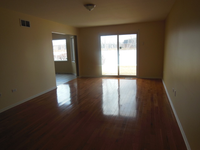 17696 Locust Street, Unit 96 Lansing, IL 60438 - Photo 3 of 17