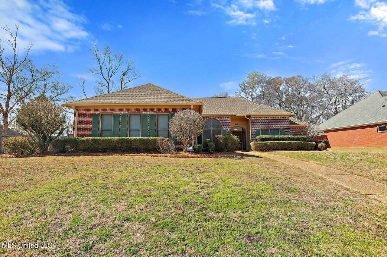 303 Semoia Lane Ridgeland, MS 39157 - Photo 1 of 19 303 Semoia Ln (1)