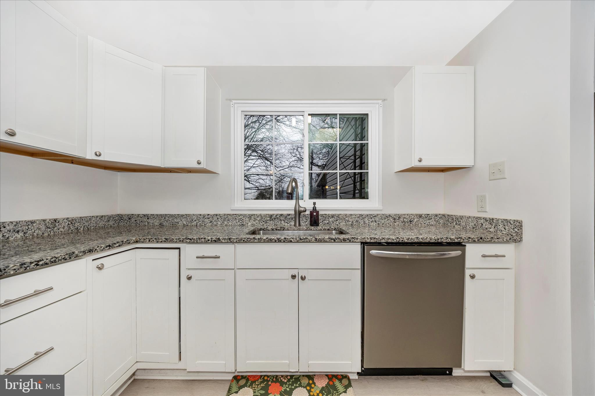 1230 Crescent Road Hagerstown, MD 21742 - Photo 14 of 43