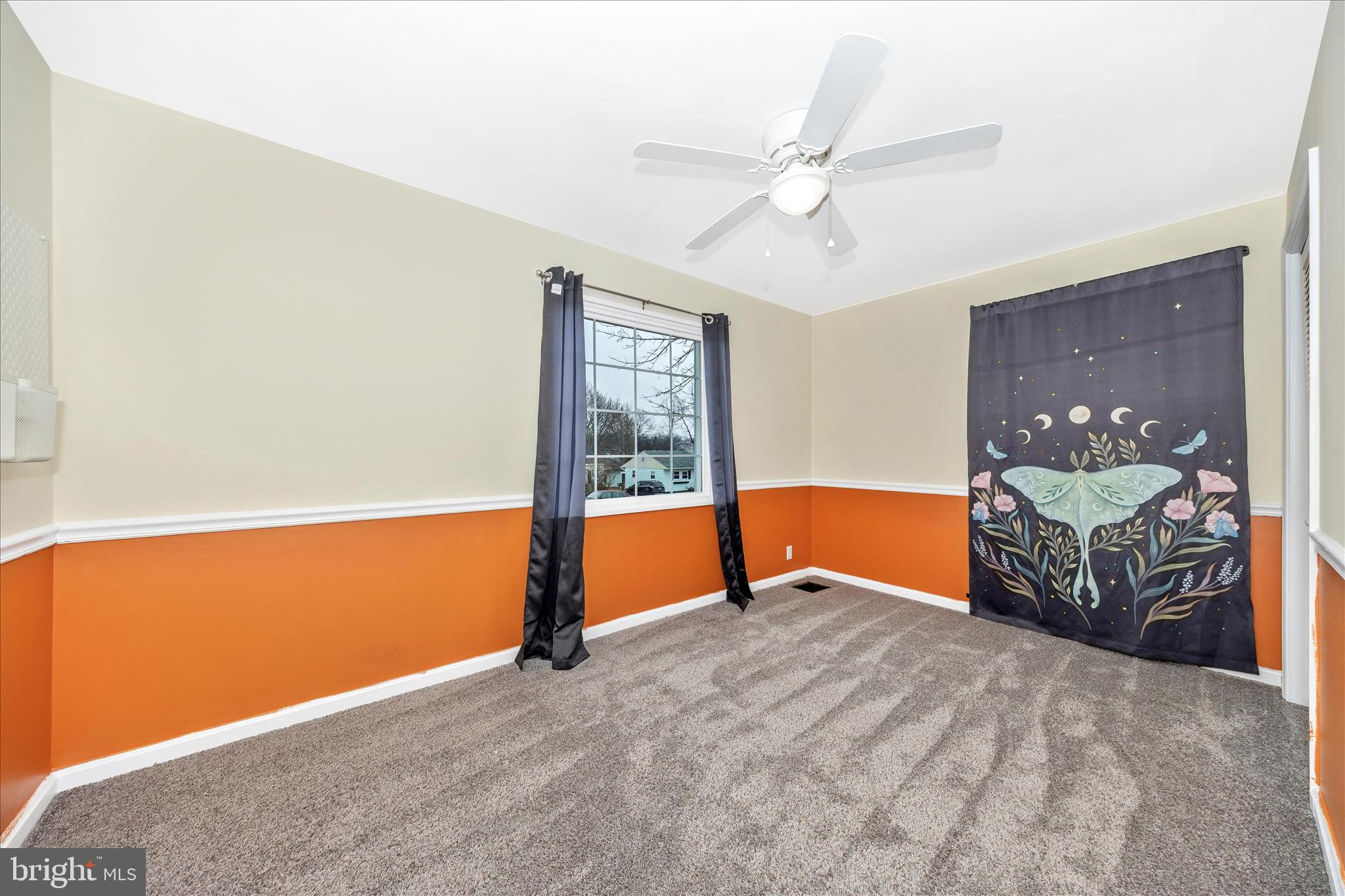 1230 Crescent Road Hagerstown, MD 21742 - Photo 16 of 43 Bedroom 1, bright and spacious