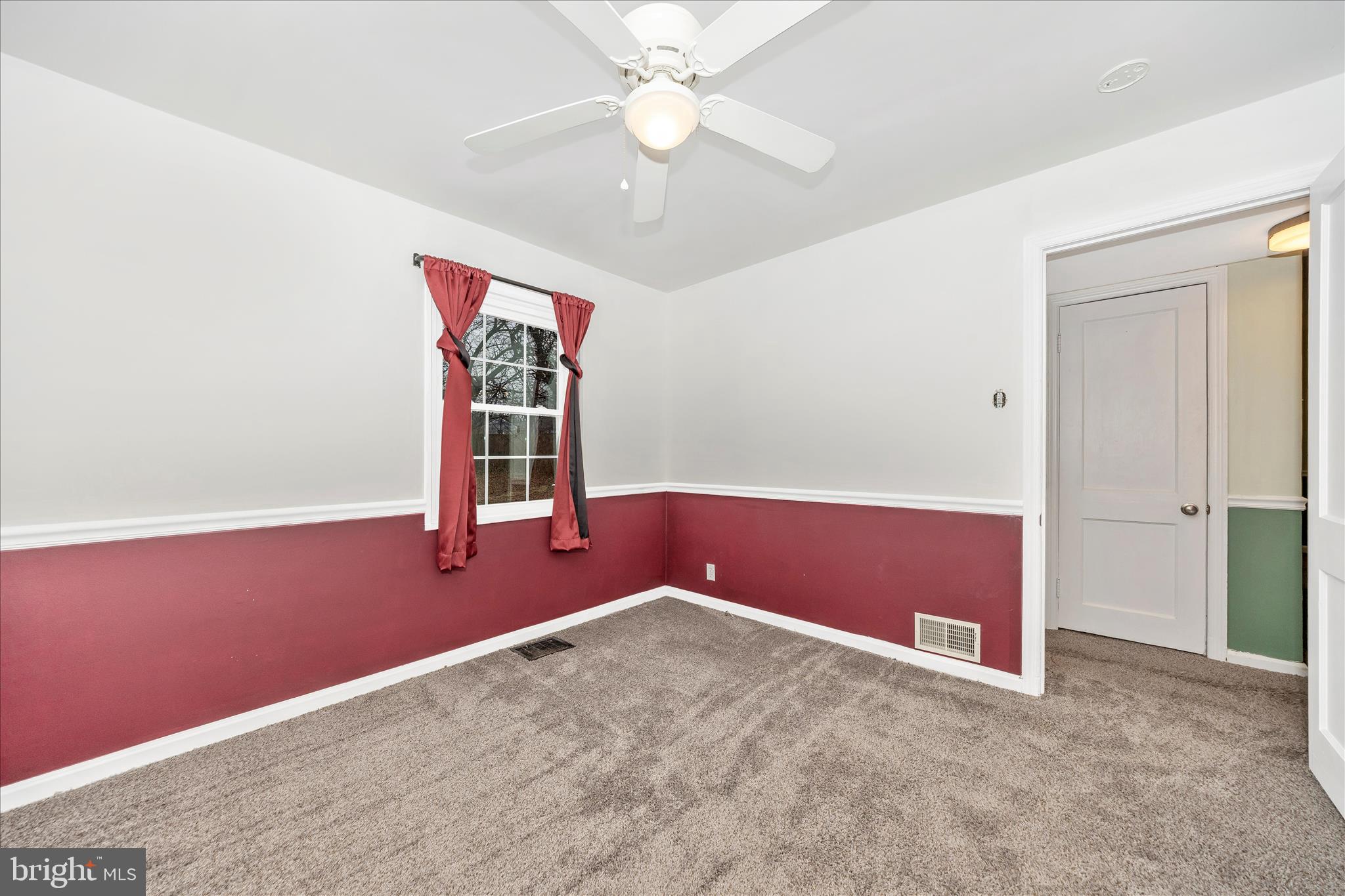 1230 Crescent Road Hagerstown, MD 21742 - Photo 21 of 43