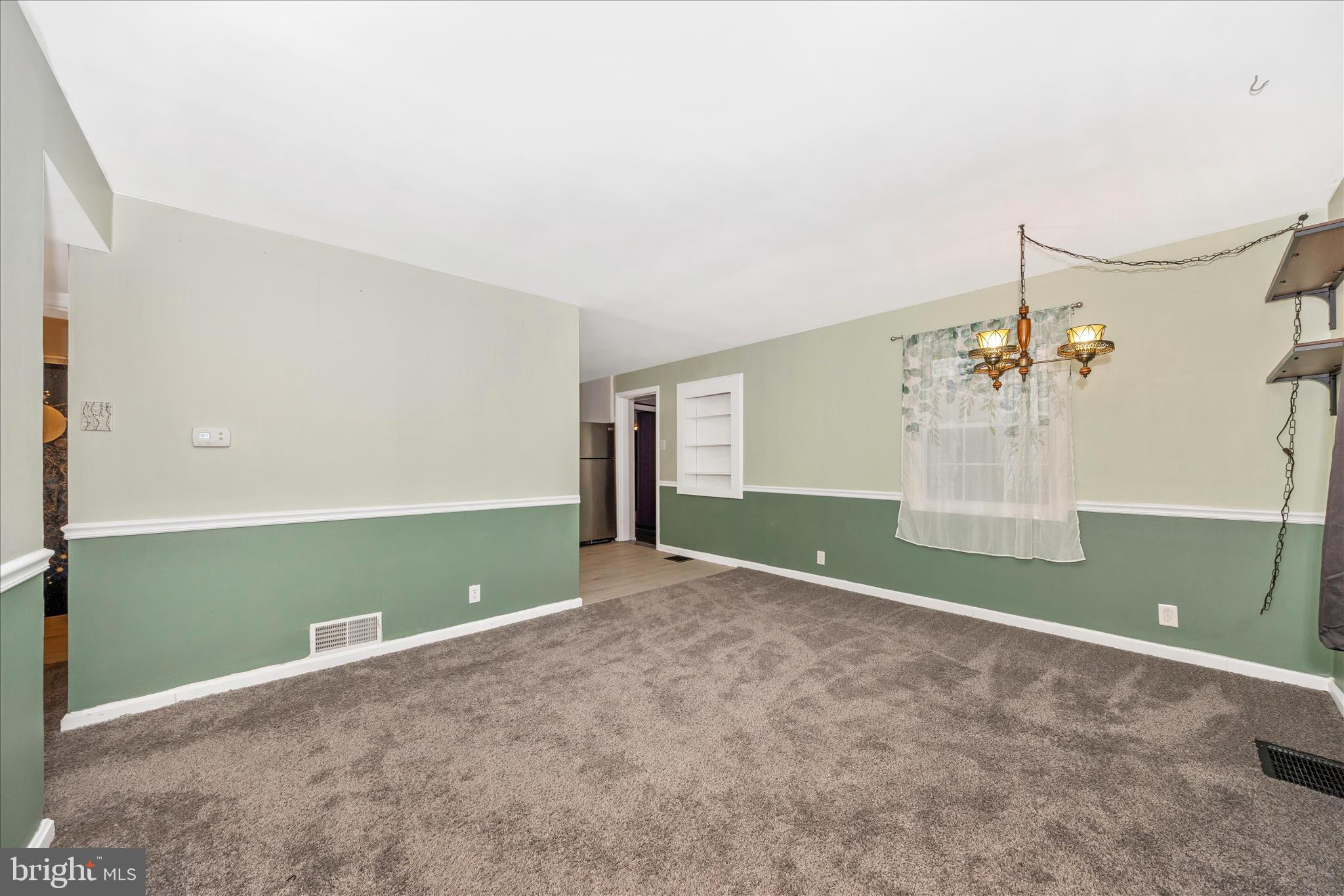 1230 Crescent Road Hagerstown, MD 21742 - Photo 3 of 43 Living Room/Dining Room Combo