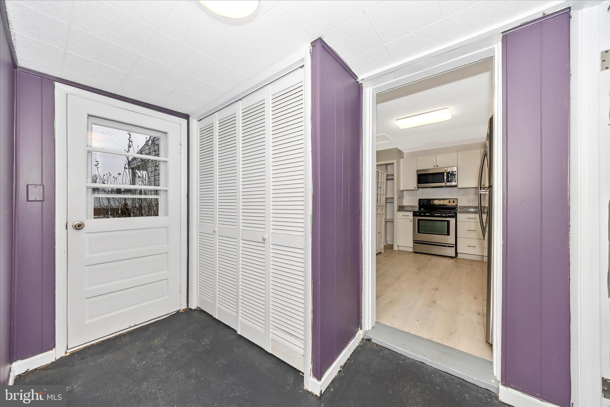 1230 Crescent Road Hagerstown, MD 21742 - Photo 32 of 43 Mudroom