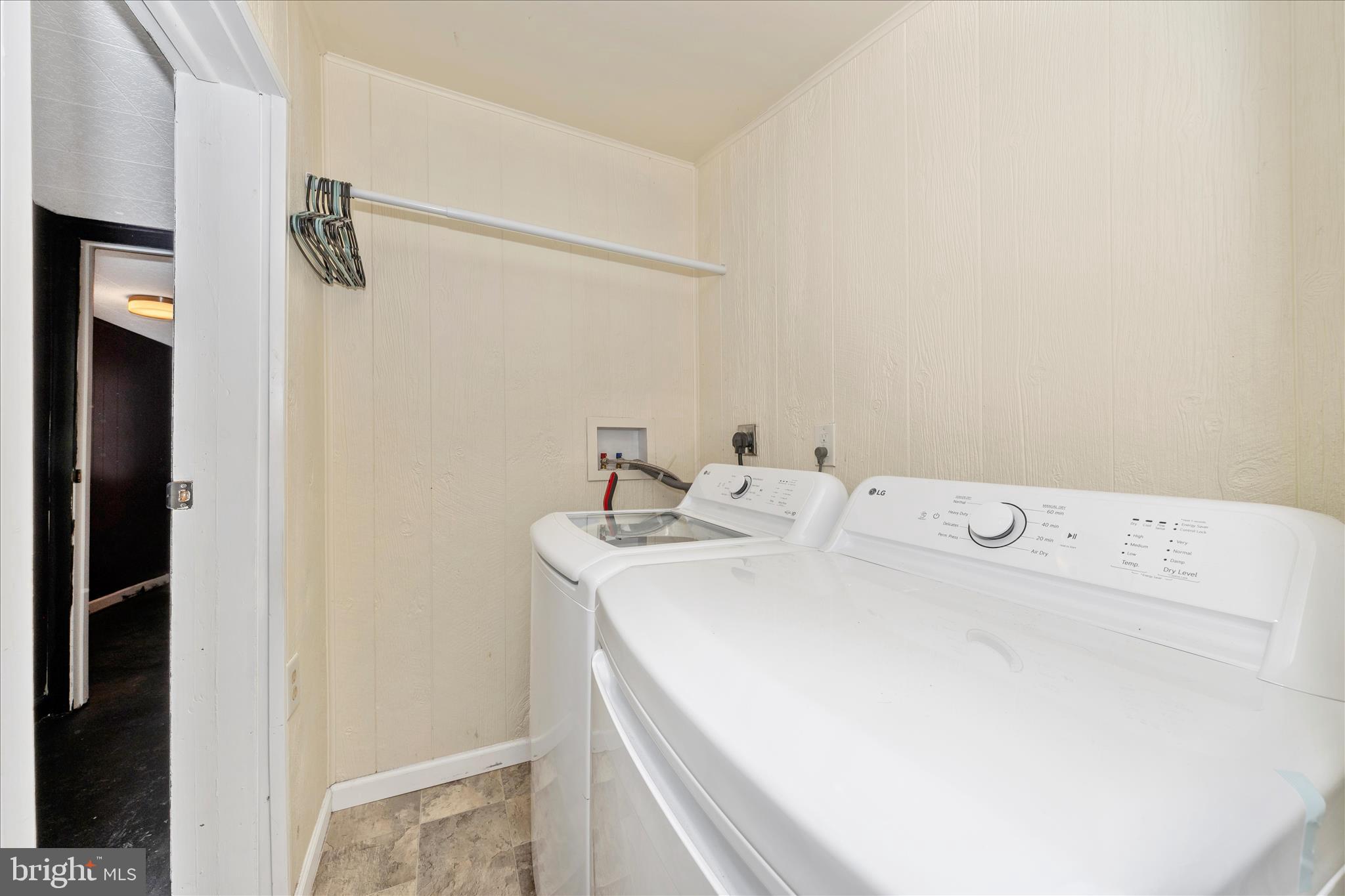 1230 Crescent Road Hagerstown, MD 21742 - Photo 36 of 43