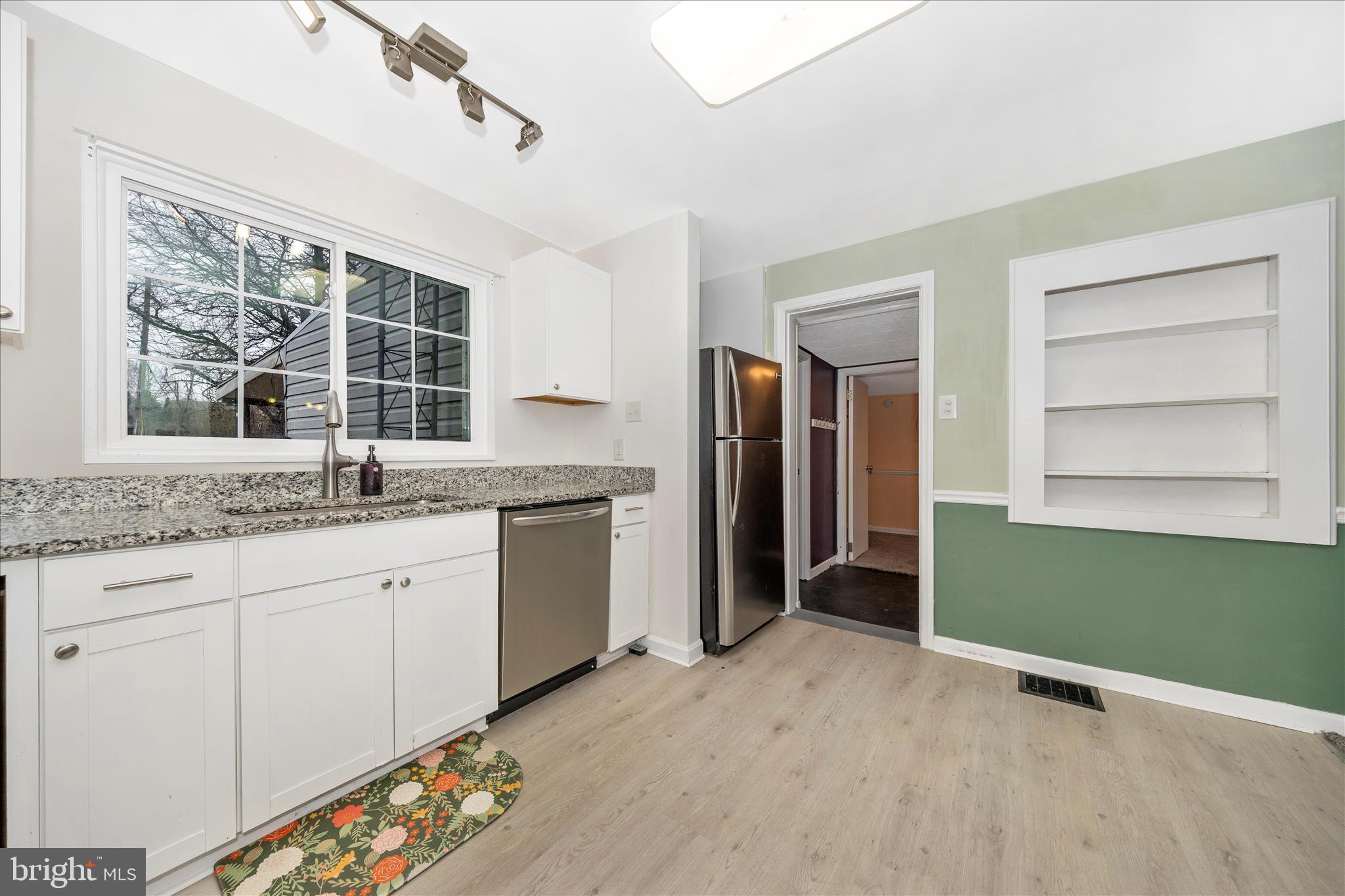 1230 Crescent Road Hagerstown, MD 21742 - Photo 9 of 43 LVP Flooring