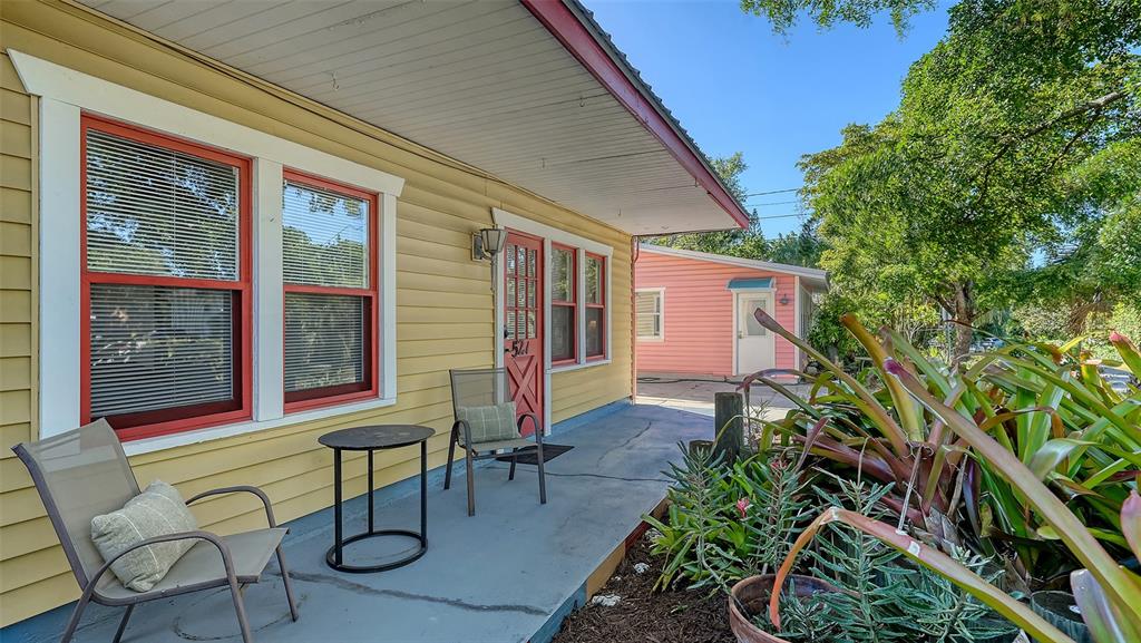 521 Ohio Place Sarasota, FL 34236 - Photo 3 of 48 a backyard of a house with outdoor seating