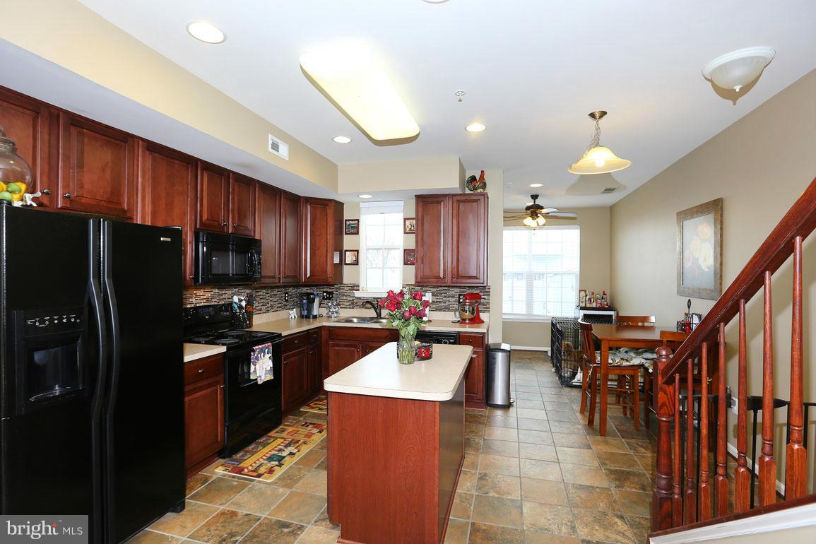 646 Tivoli Road Frederick, MD 21703 - Photo 7 of 26 Kitchen