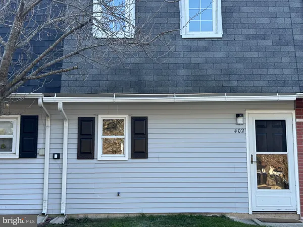 $259,900 | 402 Via Cascata Drive, Clementon, NJ 08021