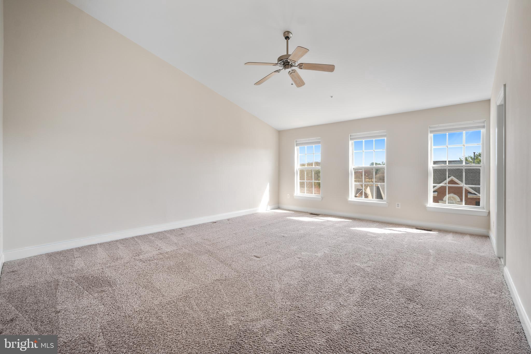 602 Highland Ridge Avenue, Unit 200 Gaithersburg, MD 20878 - Photo 18 of 28