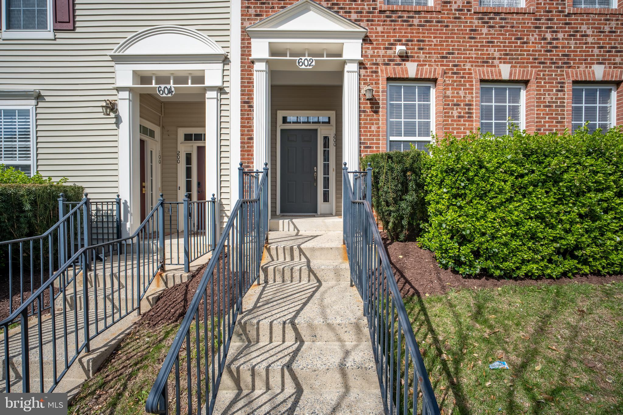 602 Highland Ridge Avenue, Unit 200 Gaithersburg, MD 20878 - Photo 2 of 28