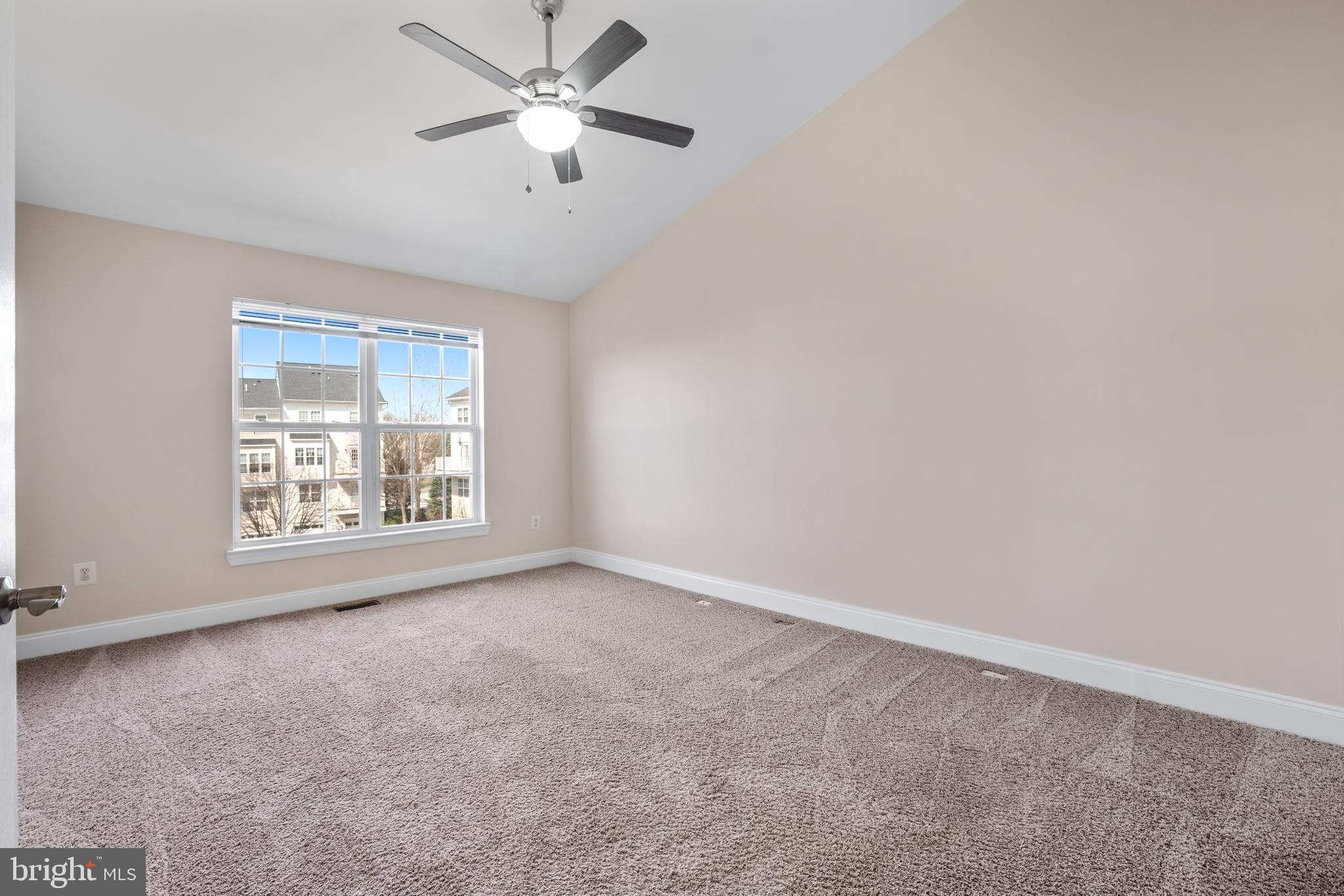 602 Highland Ridge Avenue, Unit 200 Gaithersburg, MD 20878 - Photo 23 of 28