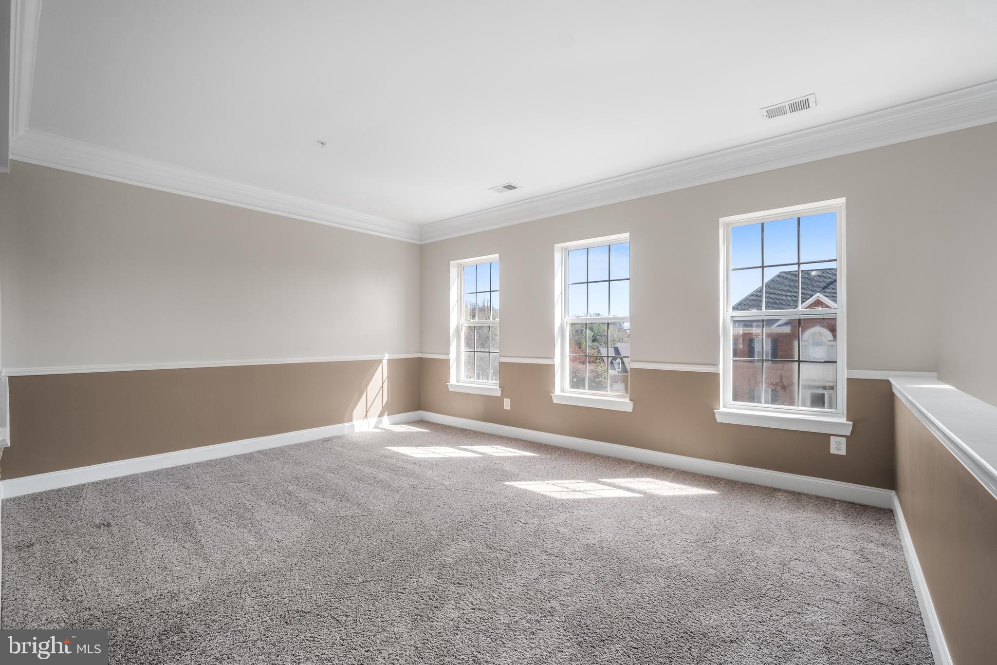 602 Highland Ridge Avenue, Unit 200 Gaithersburg, MD 20878 - Photo 5 of 28