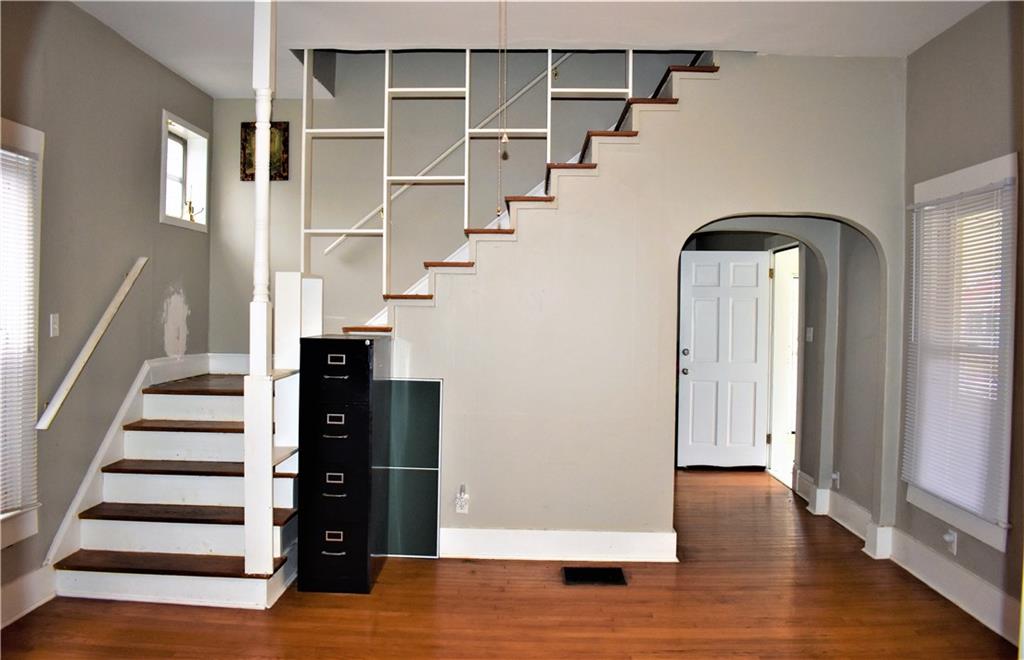 2868 Brill Road Indianapolis, IN 46225 - Photo 3 of 16 Gallery Image 3
