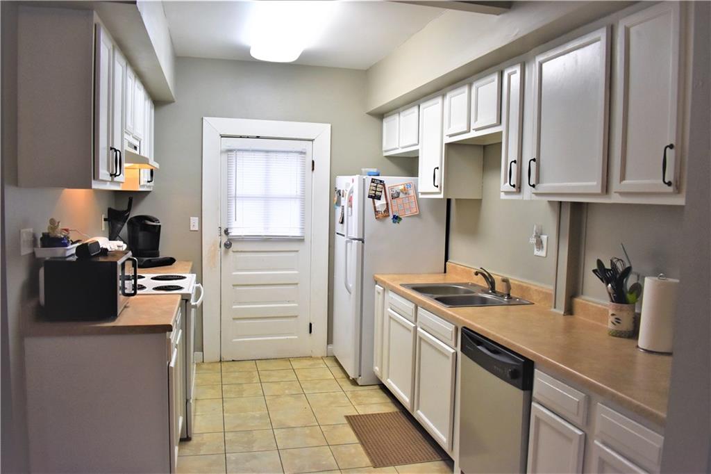 2868 Brill Road Indianapolis, IN 46225 - Photo 5 of 16 Gallery Image 5