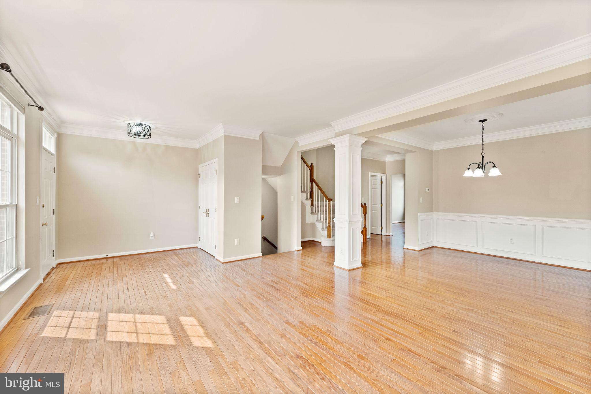 21546 Trowbridge Square Ashburn, VA 20147 - Photo 23 of 68