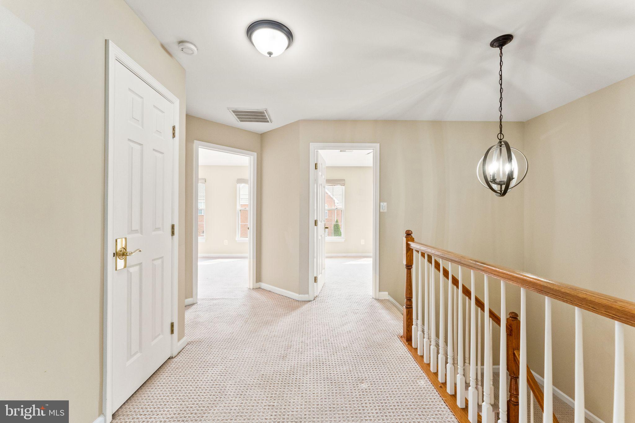 21546 Trowbridge Square Ashburn, VA 20147 - Photo 26 of 68