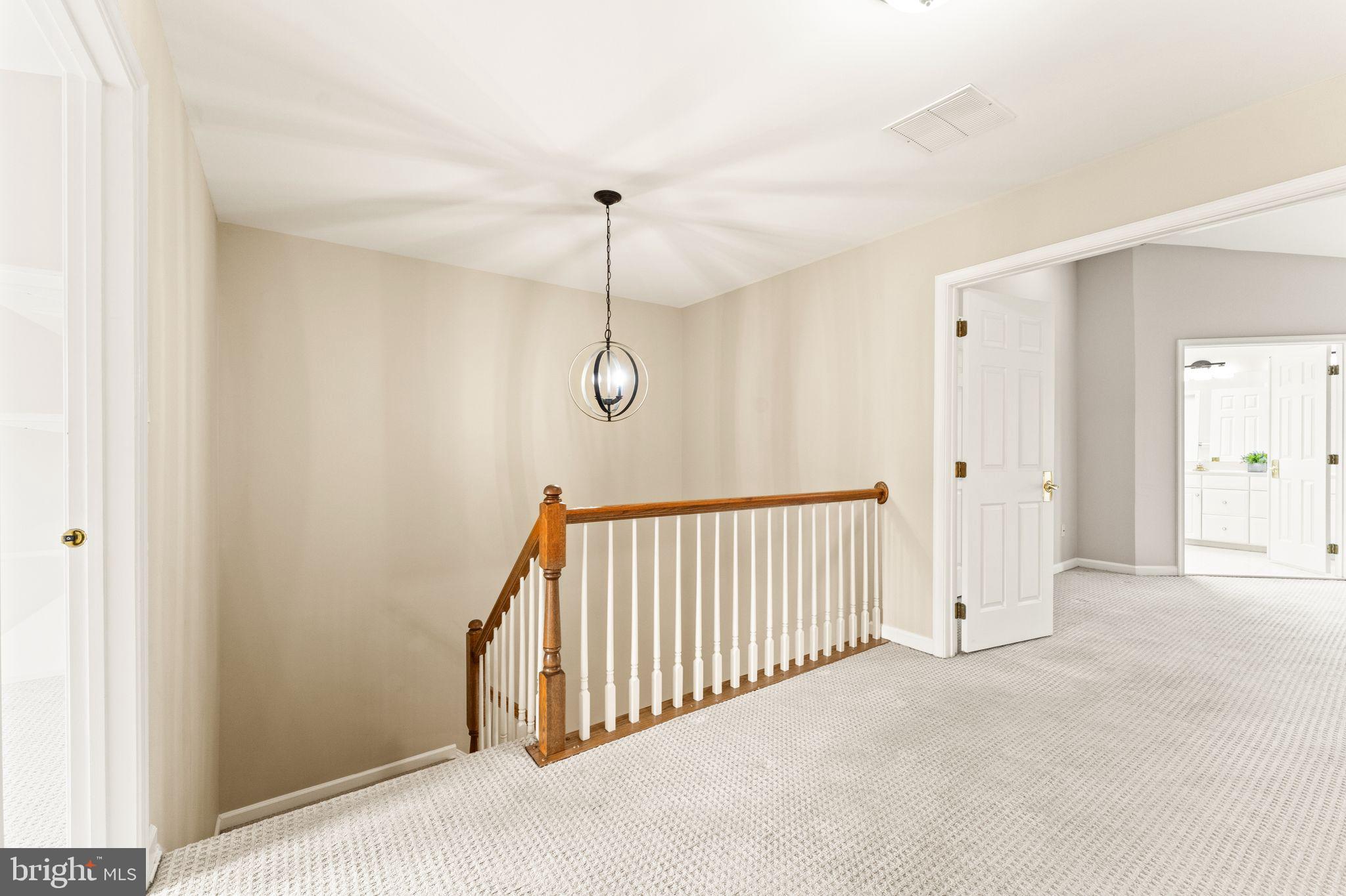 21546 Trowbridge Square Ashburn, VA 20147 - Photo 27 of 68