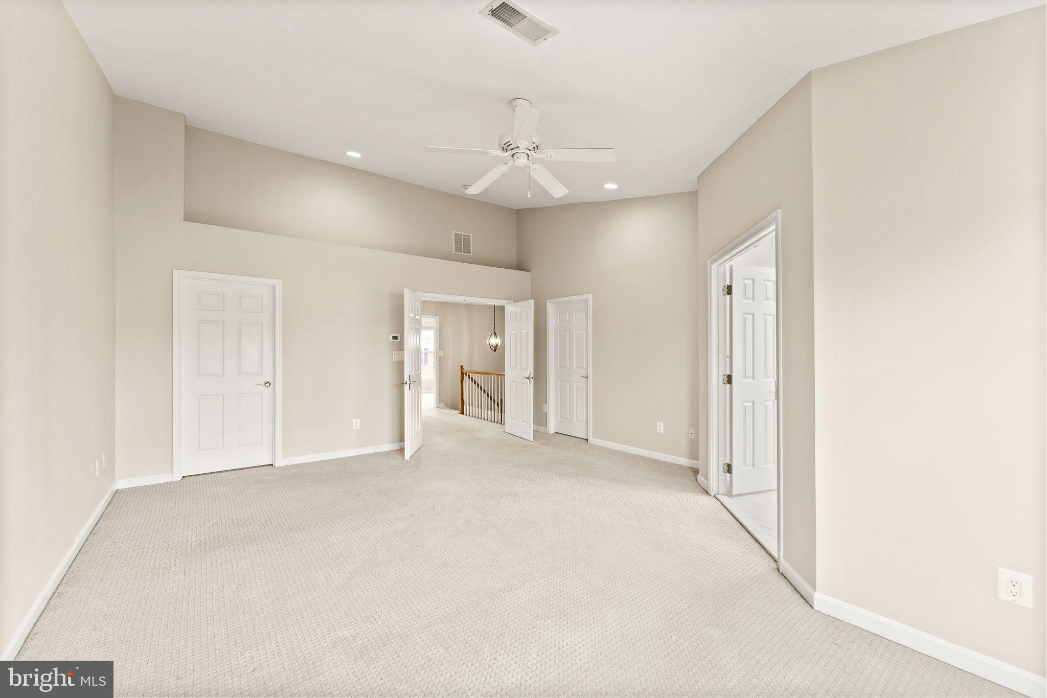 21546 Trowbridge Square Ashburn, VA 20147 - Photo 30 of 68