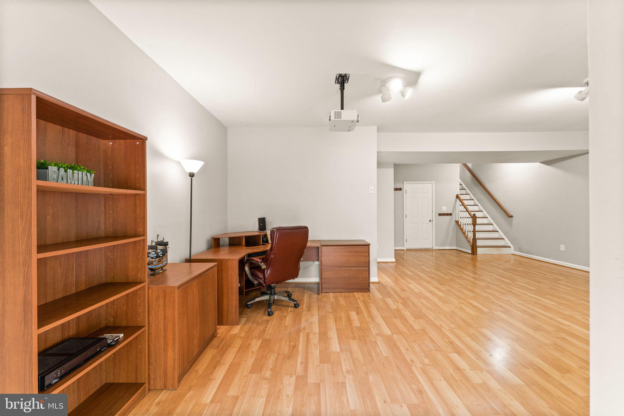 21546 Trowbridge Square Ashburn, VA 20147 - Photo 52 of 68