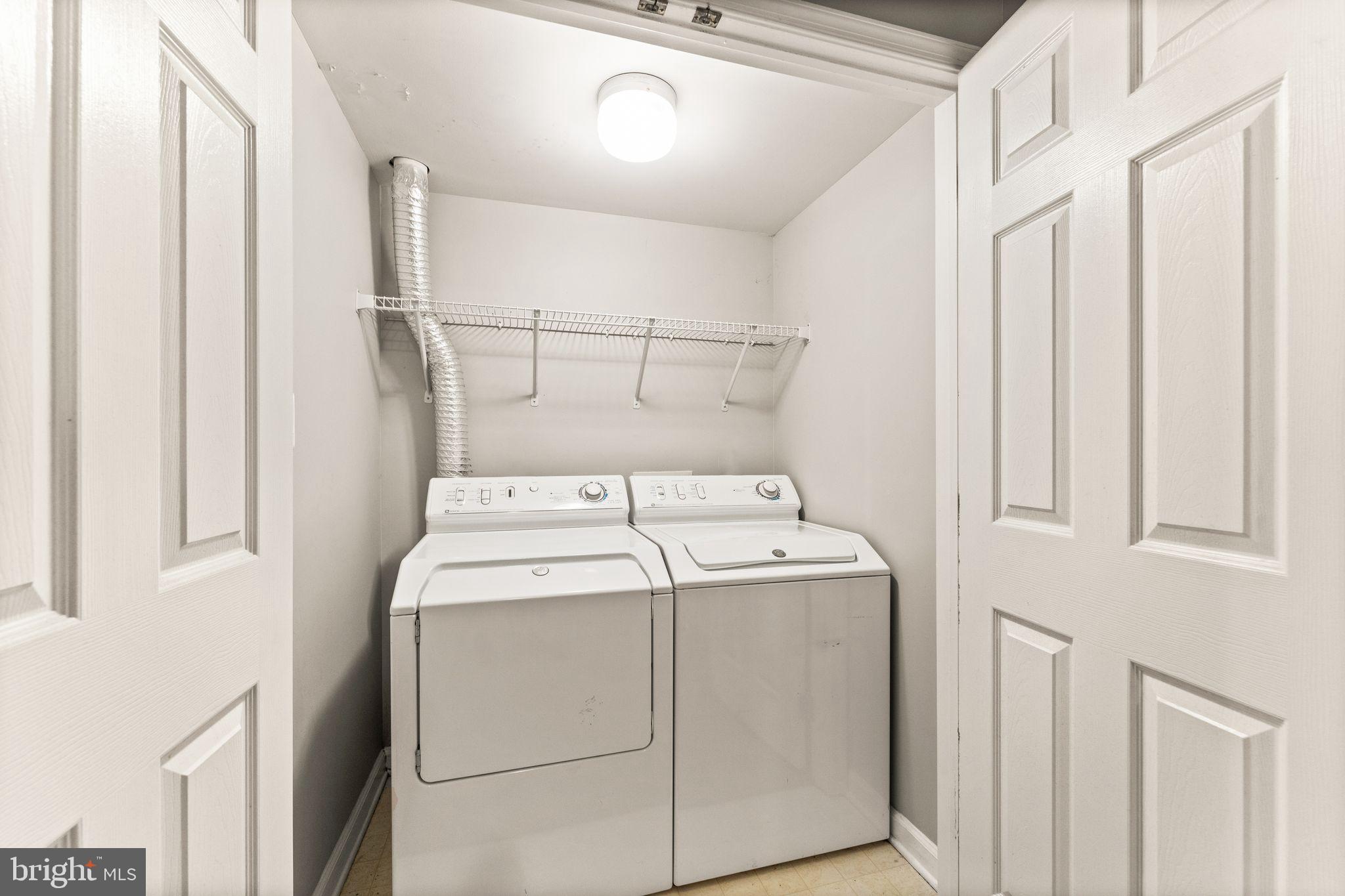 21546 Trowbridge Square Ashburn, VA 20147 - Photo 54 of 68