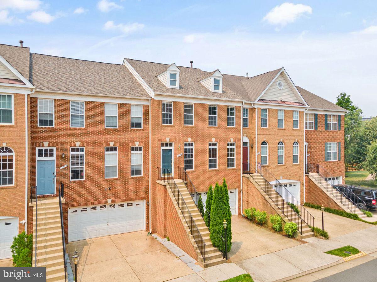 21546 Trowbridge Square Ashburn, VA 20147 - Photo 64 of 68