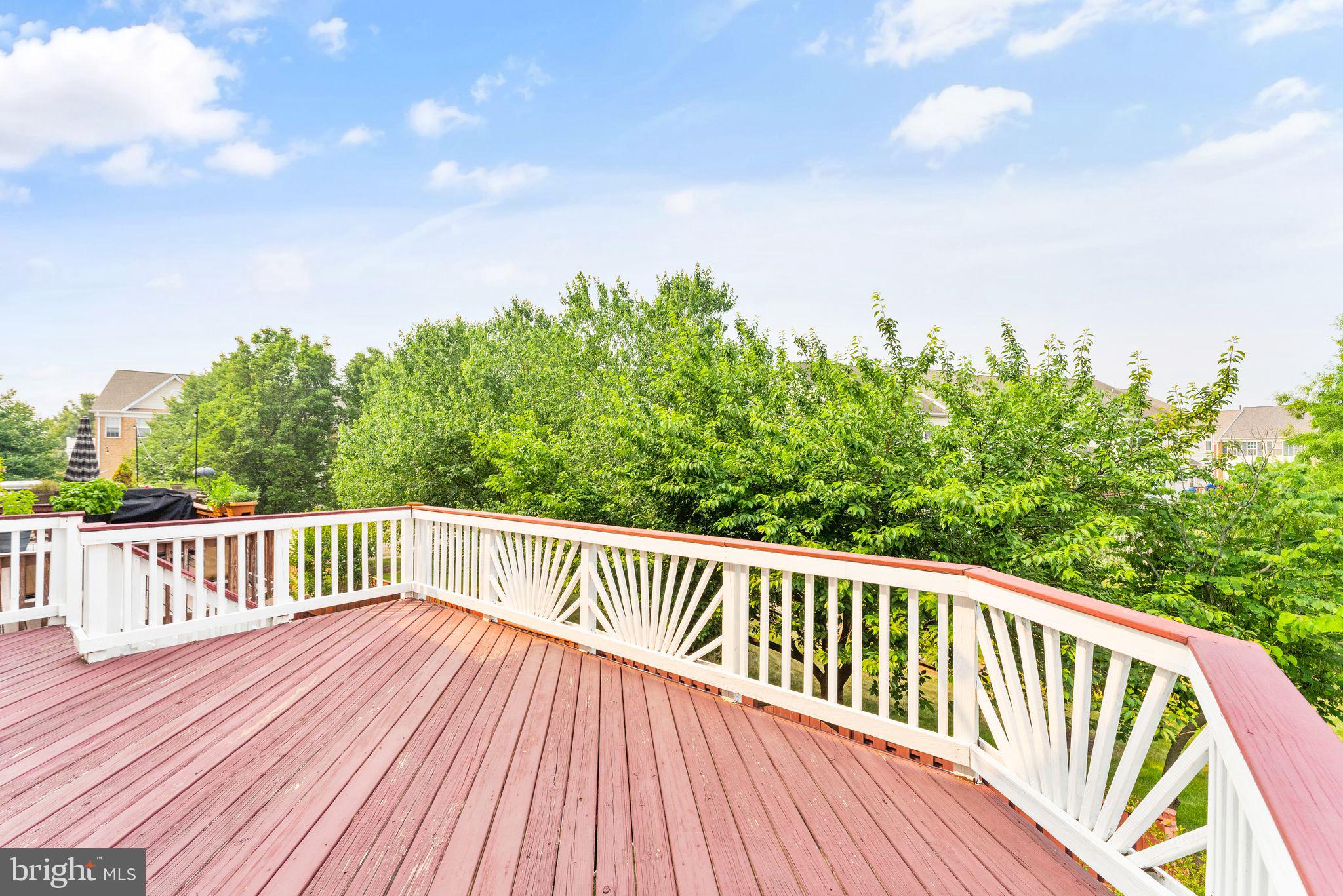 21546 Trowbridge Square Ashburn, VA 20147 - Photo 10 of 68