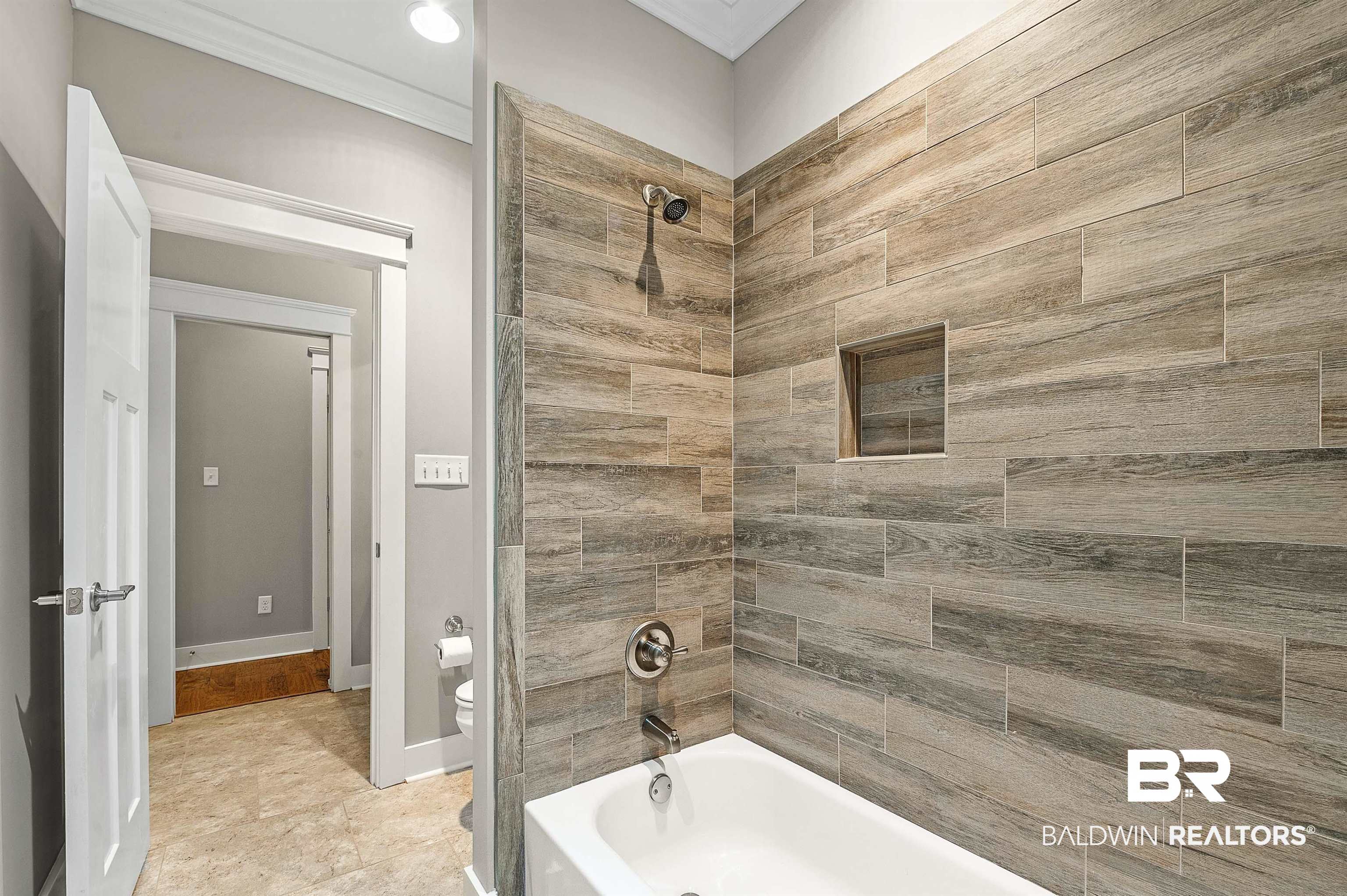 212 Simon Street Fairhope, AL 36532 - Photo 34 of 49 Bath 3-Up