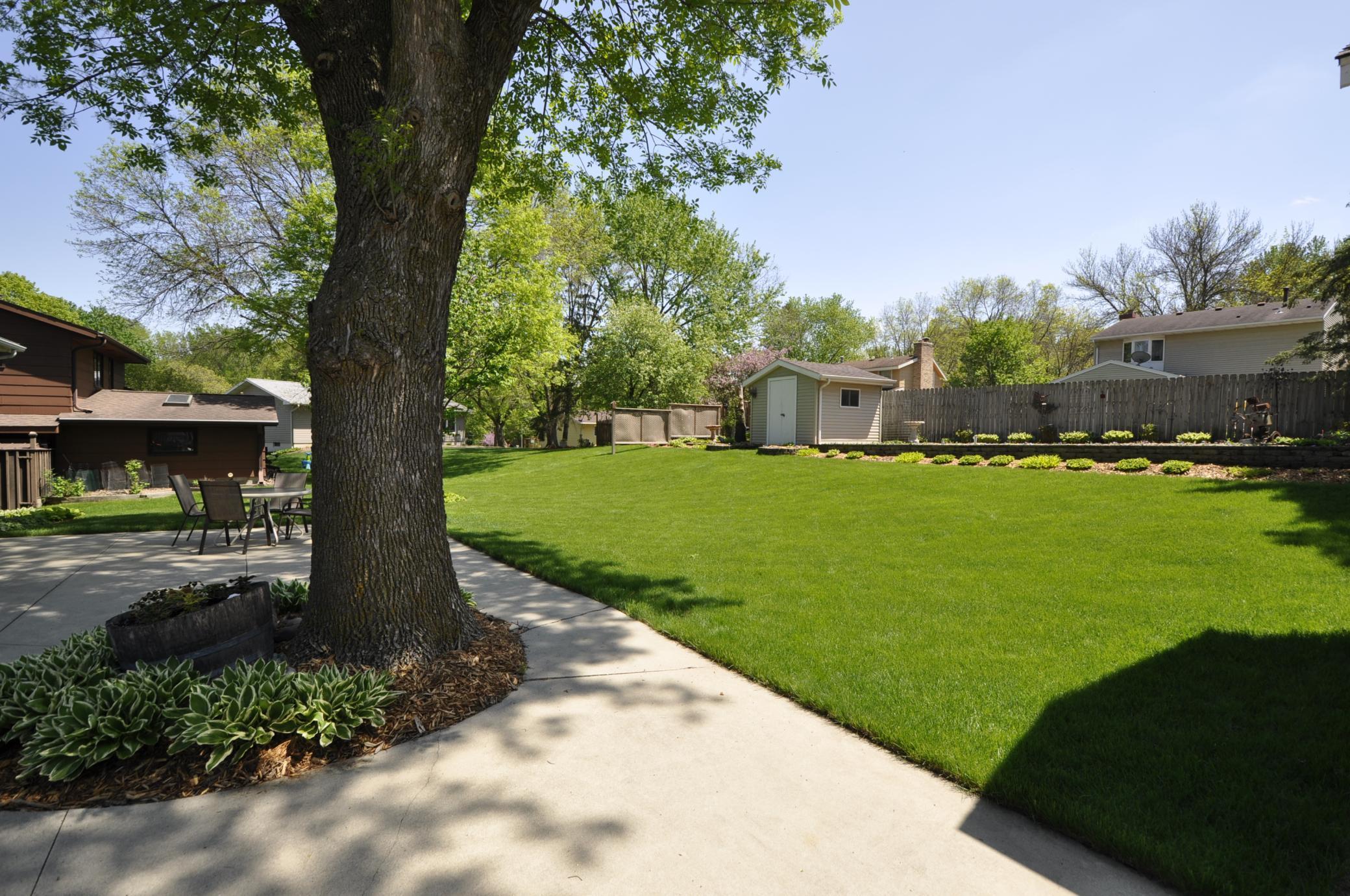 108 26th Street Northwest Rochester, MN 55901 - Photo 35 of 39