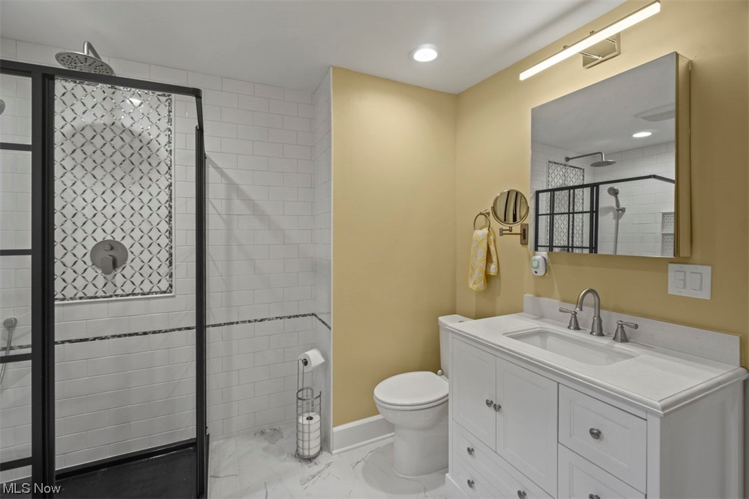 3014 Coleridge Road Cleveland, OH 44118 - Photo 17 of 31