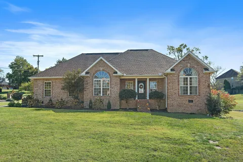$575,000 | 262 Bayhill Drive, Gallatin, TN 37066