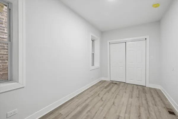 $2,200 | 4044 West Kamerling Avenue, Unit 2, Chicago, IL 60651