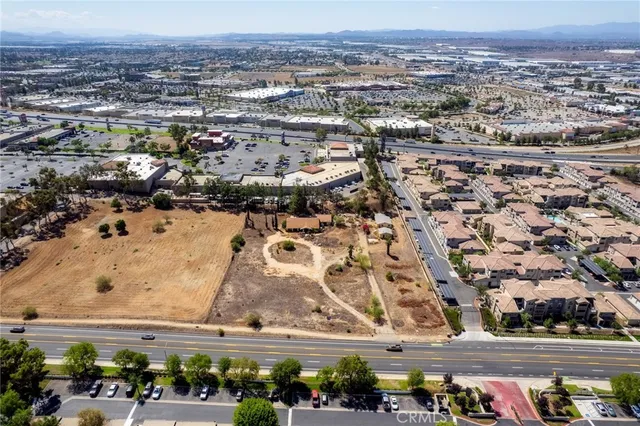 $1,200,000 | 21665 Box Springs Road, Moreno Valley, CA 92557