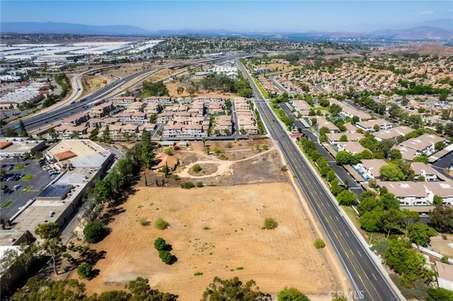 $1,200,000 | 21665 Box Springs Road, Moreno Valley, CA 92557