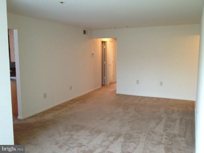 14904 McKisson Court, Unit 8CB Silver Spring, MD 20906 - Photo 1 of 22 Living Room