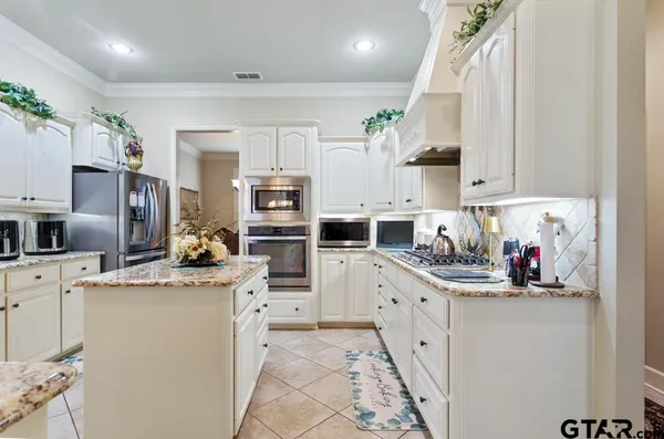 $499,000 | 1303 Fairfield Lane, Tyler, TX 75703