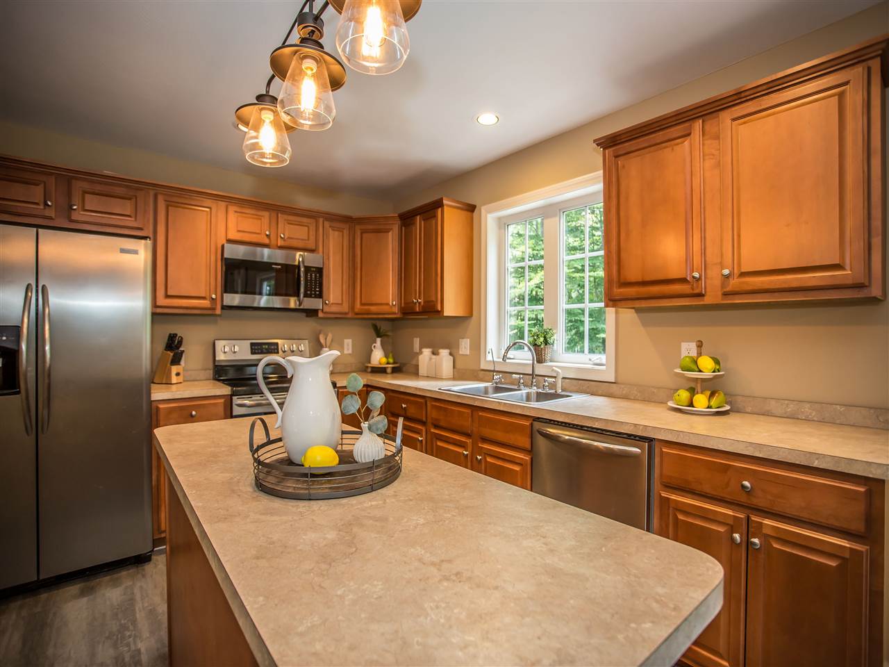 403 Wallace Road Goffstown, NH 03045 - Photo 8 of 39
