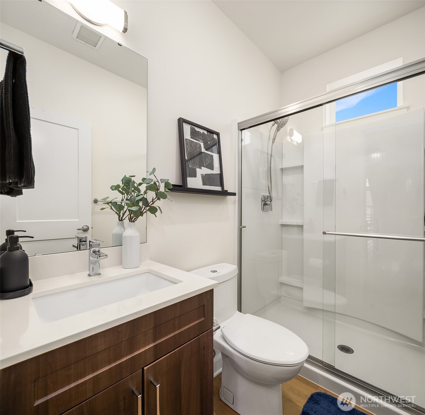 18412 96th Drive Northeast, Unit B Bothell, WA 98011 - Photo 6 of 30
