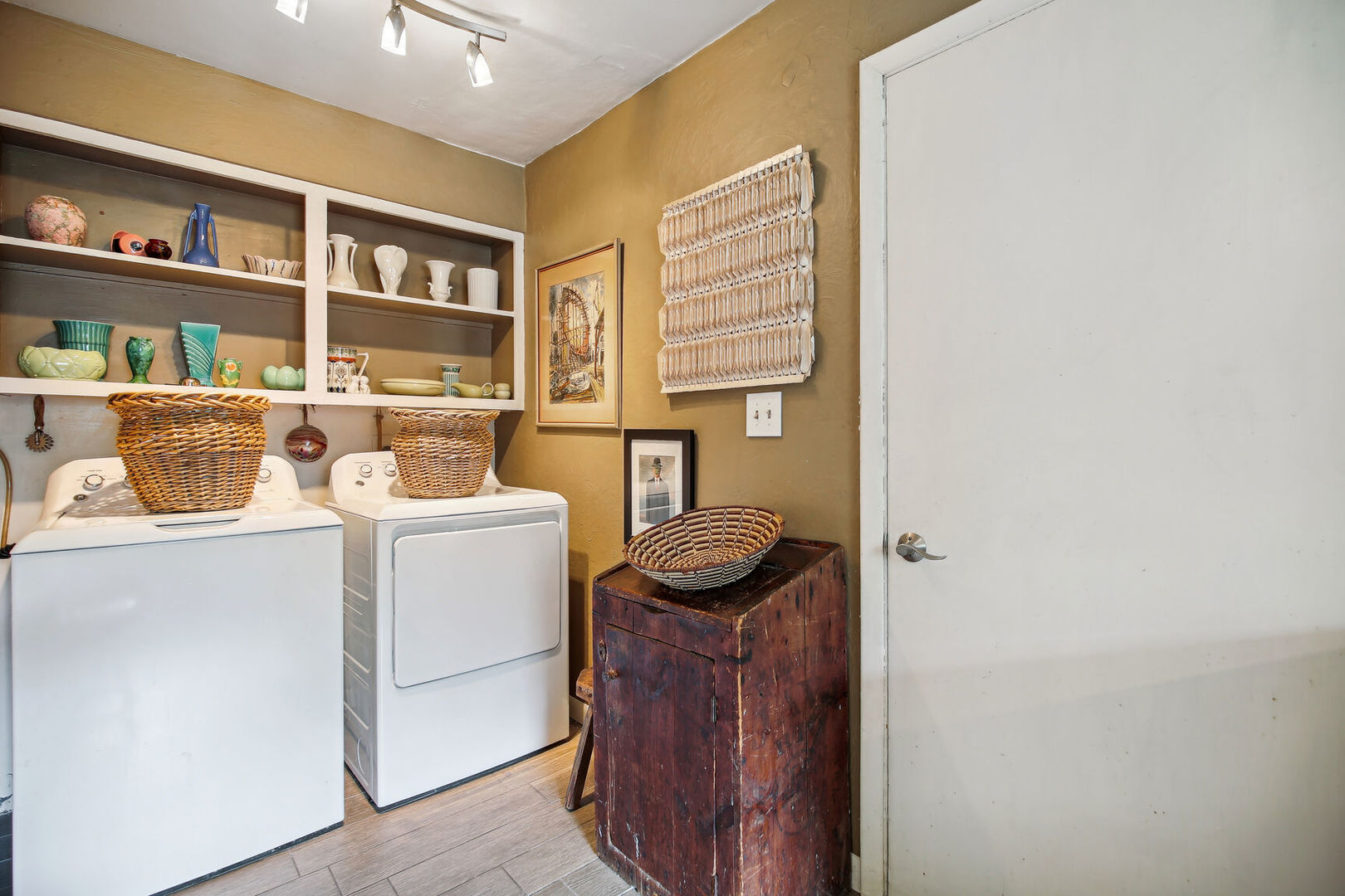 5 Normandy Place Champaign, IL 61821 - Photo 21 of 25 a room with storage and utility